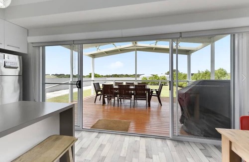 Lacepede House | Sunnysands Beach House - 4 bedrooms to relax, connect, and breathe