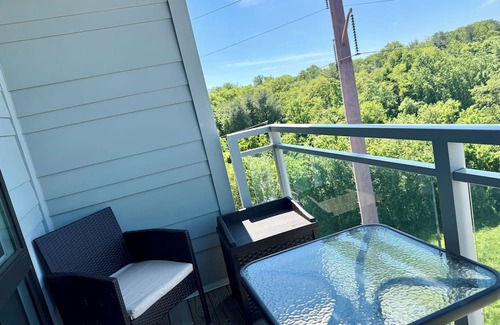 Columbia Apartment | Lux Modern apartment in Columbia with WiFi, balcony, sofa bed, pool and a gym!