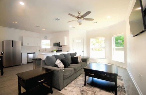 Gonzales House | 4/2 NEW COZY HOME in the heart of Gonzales, La.