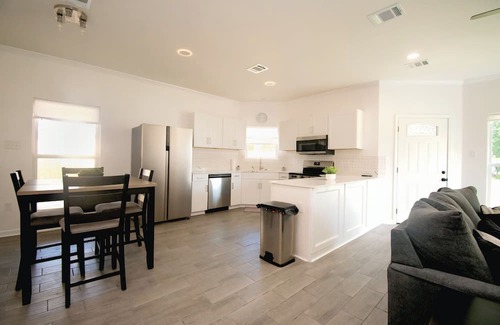 Gonzales House | 4/2 NEW COZY HOME in the heart of Gonzales, La.