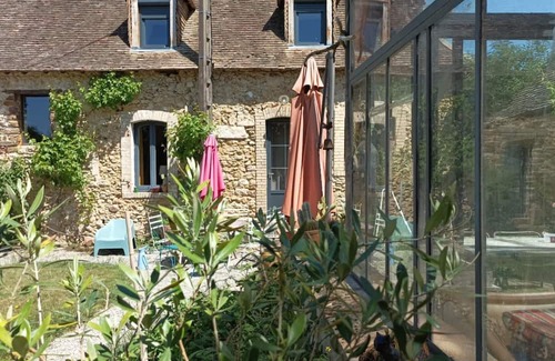 Neuville-sur-Sarthe Villa | Country house for the 24h, 10 minutes from Le Mans