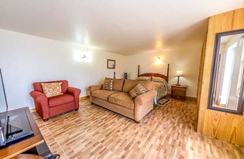 Little Bay Apartment | Cozy 1-bedroom Studio Apartment in Montserrat with WiFi, and AC