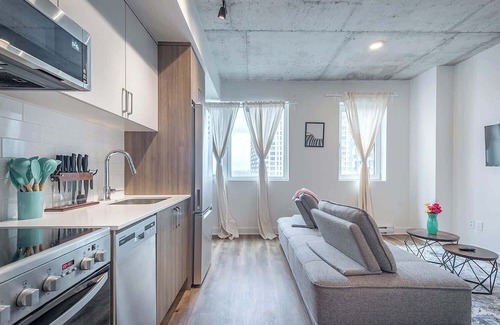 Shaughnessy Village Apartment | Cozy 1BR- Concordia- Gym