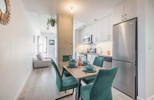 International District Apartment | Old Port-100 Walkscore