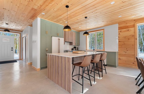 Amherst Ski Chalet | Chamonix Kanata-Tremblant