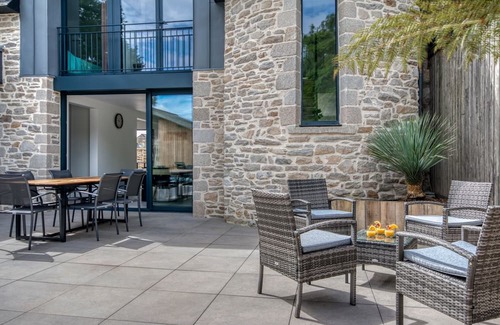 Ferel House | Le Logis de la Pierre Bleue - Maison climatisée avec piscine