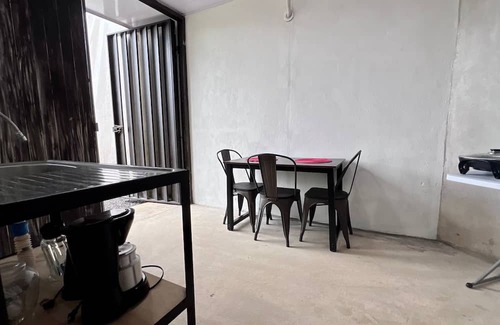 Jaco Apartment | Gated Parking, 7min to beach, A/C Wi-FI
