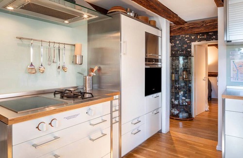 Staufen im Breisgau Apartment | Apartment 'Above the Roofs' with Mountain View, Balcony and Wi-Fi