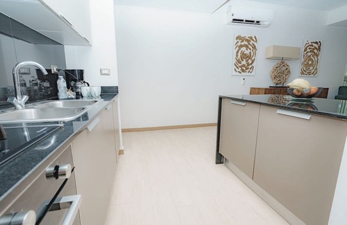 Tumba Vieja Apartment | Luxury 2BR Cityview apt, parking and balcony