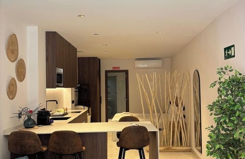 Sant Antoni Apartment | Perfect Getaway: Studio for 3 in Valencia