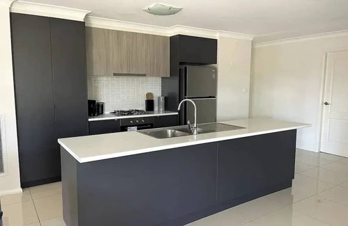 Lloyd Apartment | Welcome to our stylish 3BR villa, perfect for a city escape.