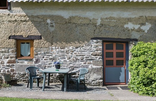 Gouvets House | Holiday home and mobile home with spacious garden