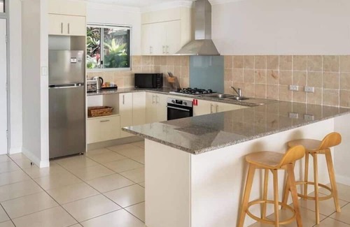 Hamilton Island Apartment | Blue Water Views 3