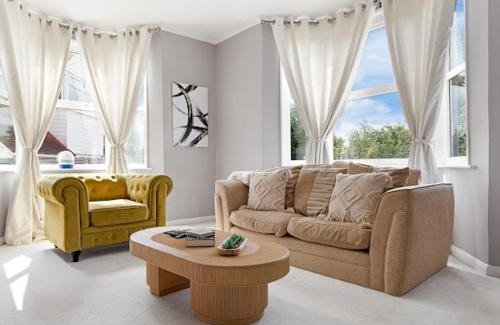 Gravesend House | Brand New Luxurious 3bed House