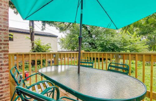 South Shore House | 2 Mi to South Shore Beach Urban Retreat with Yard