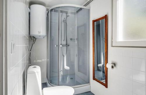 Djurhamn Apartment | Cosy Cottages Close To Water