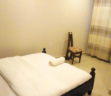 Kampala Hotel | Suzie hotel