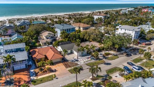 Carlouel House | Welcome To Paradise - A Weekly Beach Rental