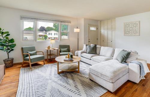 South Bend House | South Bend Home Less Than 2 Mi to Notre Dame Stadium!