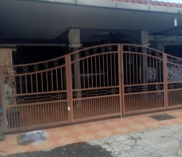 Kampung Lembah Resort | Reisya Homestay
