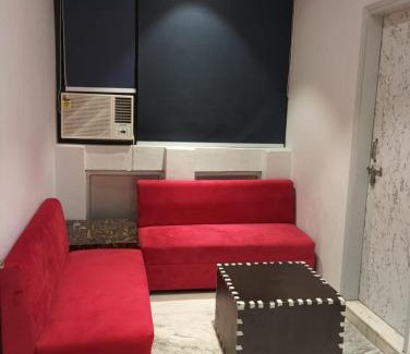 South West Hotel | Red leaf stay