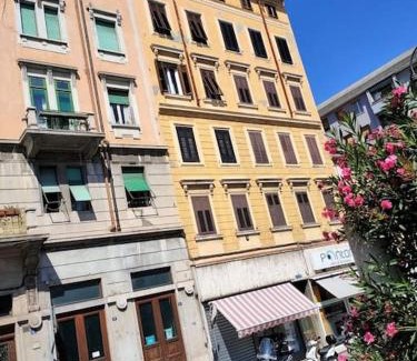 Barriera Vecchia-San Giacomo Apartment | Appartamento da Mattia