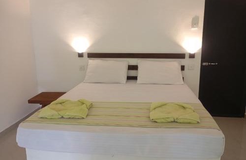 Udawalawa Hotel | A Frame Cottage Udawalawe