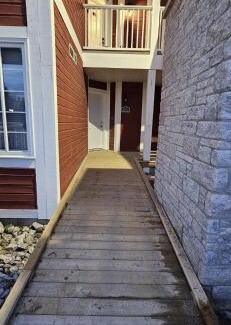 Oro-Medonte House | Horseshoe Haven B