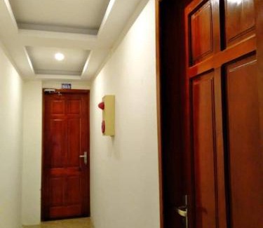 Hong Linh Hotel | G7 Hồng Lĩnh