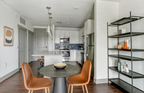 Govalle Apartment | East Austin 1br w gym pool access to airport ATX-218