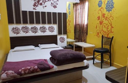 Omkareshwar Hotel | Hotel Shri Radhe Krishna,Omkareshwar