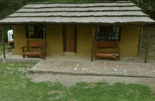 Calamuchita Department Ski Chalet | Pueblo Rancho, cabaña con pileta