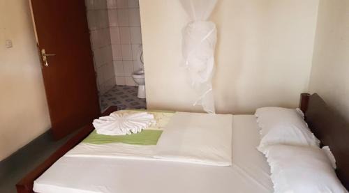 Gisenyi House | LA PLANETTE LODGE & BAR