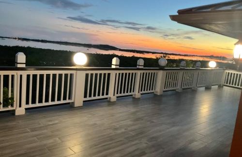 The Bight Apartment | Lakeside Tranquility - Central - No booking fee