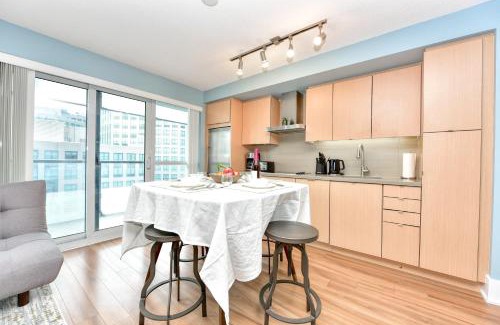 Toronto Entertainment District Hotel | 300 Front Suites