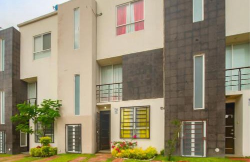 Centro House | HostPal Casa Real Santa Fe