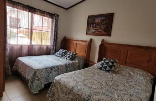 Apaneca House | Cabaña La Araucaria