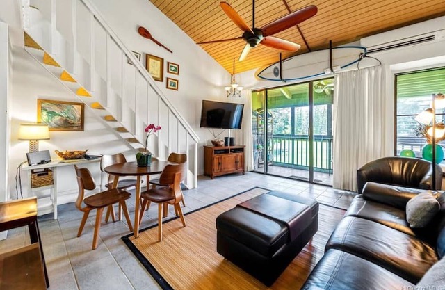 Turtle Bay Townhouse Steps to the Beach!
