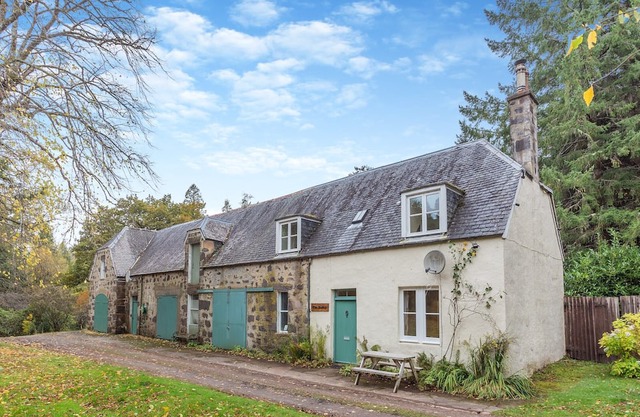 2 bedroom accommodation in Strathcarron