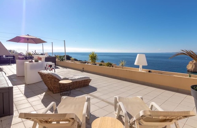 Apartment Sol with amazing sea views