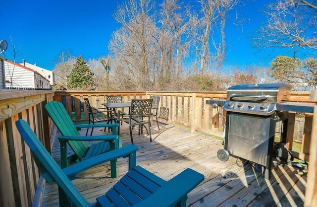 Sojourn Ranch Home near Ft Eustis