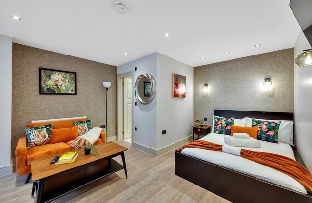 Simply Beautiful Studio Apartment in Warlingham