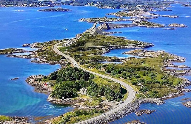 8 person holiday home in averøy