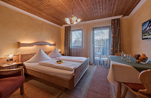 Doppelzimmer 20m² mit Südbalkon, Du/wc