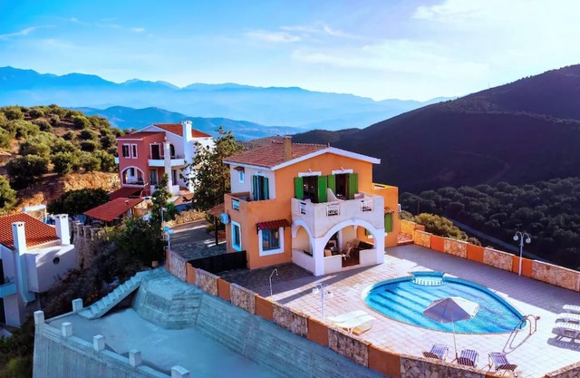 Villa Erato - Live the Cretan Dream featuring Private Pool, BBQ, Jacuzzi & Panoramic Stalos View