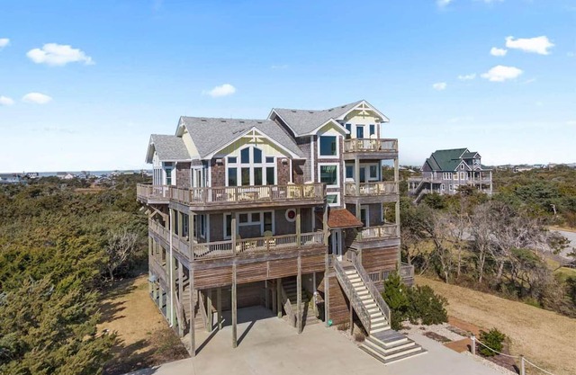 On Special - Semi-Oceanfront Home w/ Hot Tub, Elevator, Game Room and Workstatio