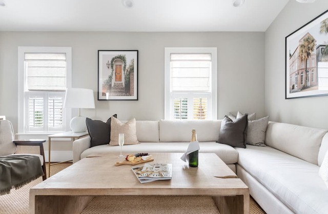 Thomas Waring House (Suite D) by StayDuvet!