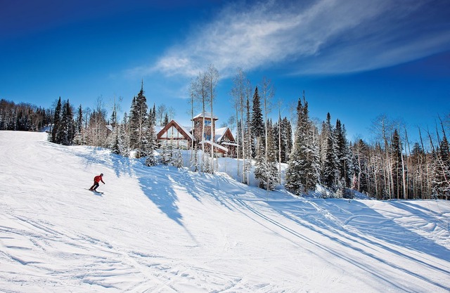 ALPEN RIDGE- Elevated Luxury Estate with Slopeside Views and Access