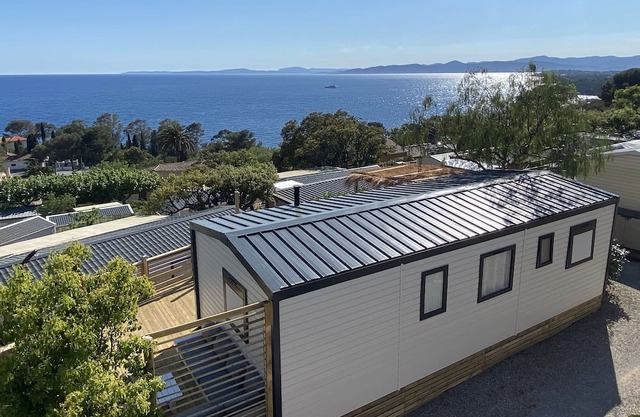 New mobile home Saint Raphael 180 degrees sea view