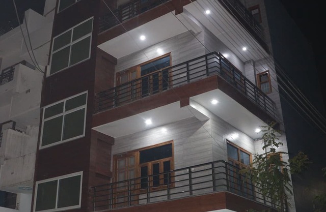 Let'stay Sector 112 Noida